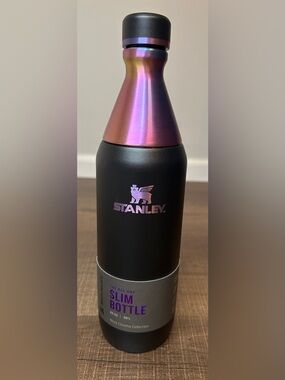 STANLEY All Day Slim Bottle 20 Oz Twist off Lid with Leakproof Seal Black Chroma